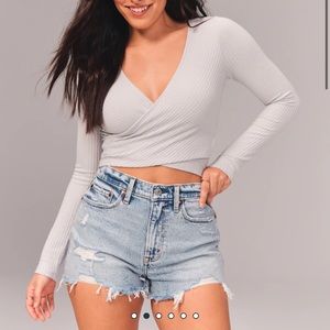 Abercrombie curve love high rise mom shorts
